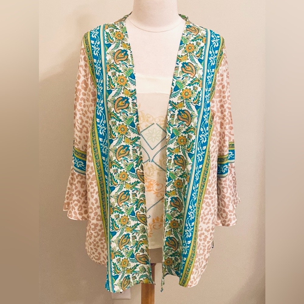 Multiples Green Cream Floral Animal Floral Print XL Boho Chic Artsy Cardigan Top